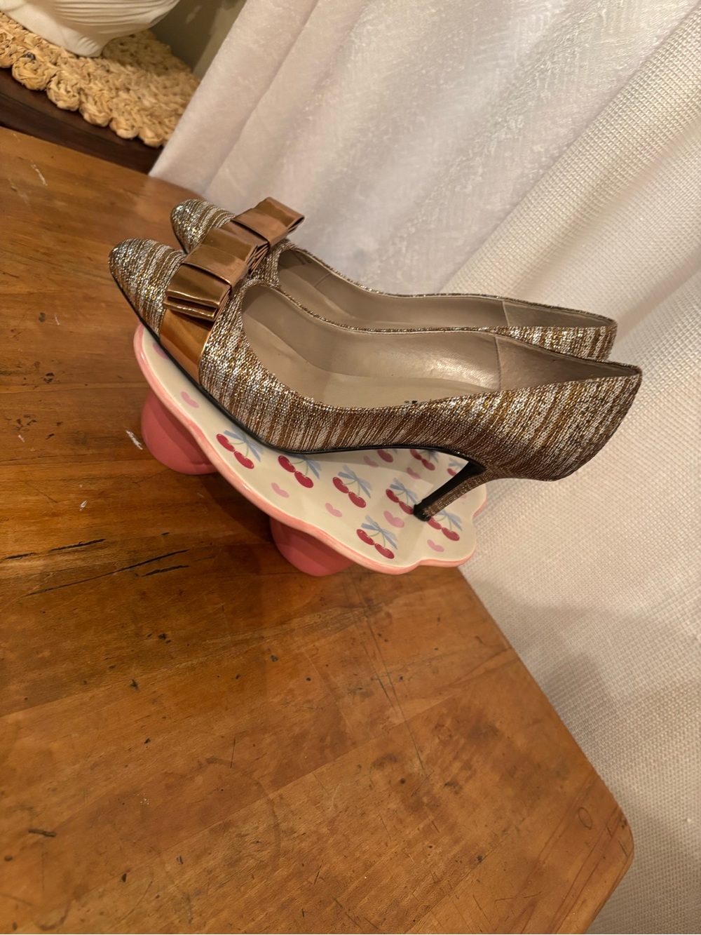 Metallic Brown Pointed-Toe Kitten Heels with Bow Accent